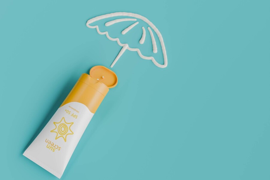 Co to jest SPF 50 i jak działa na skórę?